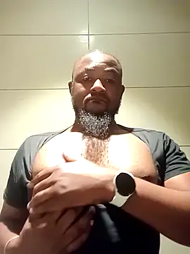 Snapshot of douksm chatting on 12-20-24, 08:28 douksm online show from 12-20-24, 08:28