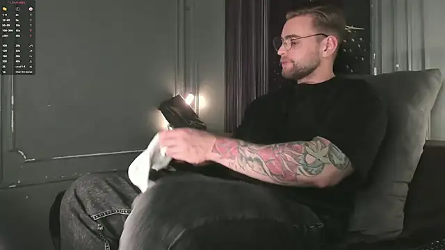 WayneWilson online show from 12-18-25, 04:39