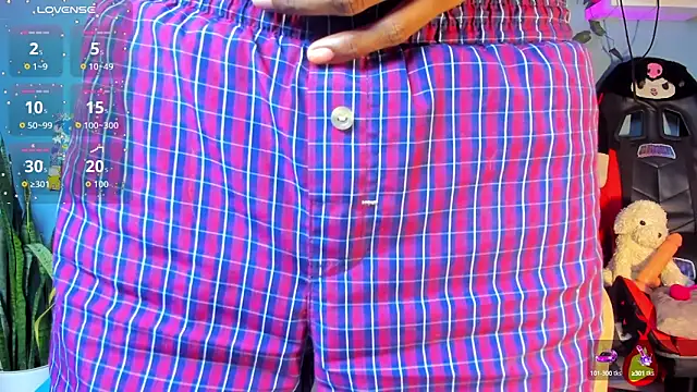 Snapshot of patrick__evans chatting on 09-16-25, 12:50 patrick  evans online show from 09-16-25, 12:50