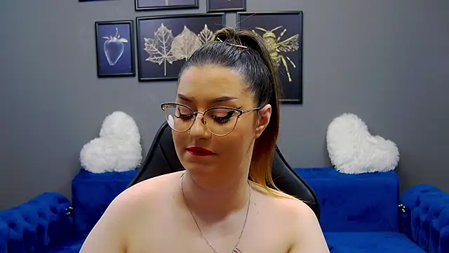 Snapshot of Katewalker_ chatting on 02-06-25, 09:17 Katewalker online show from 02-06-25, 09:17