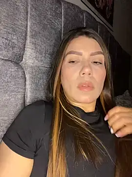 martina contreras online show from 11-12-25, 02:04