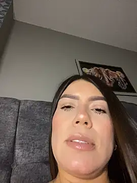 Snapshot of martina_contreras chatting on 06-05-26, 05:12 martina contreras online show from 06-05-26, 05:12