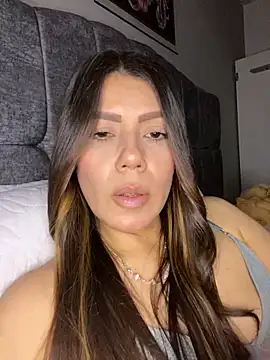 martina contreras online show from 02-24-26, 04:46