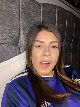 martina contreras online show from 11-28-25, 05:07