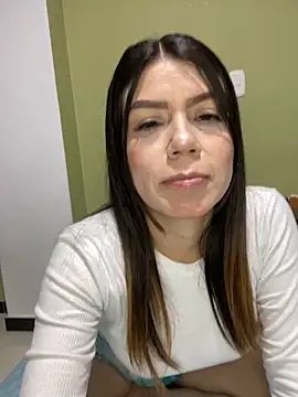 Snapshot of martina_contreras chatting on 03-07-25, 05:08 martina contreras online show from 03-07-25, 05:08