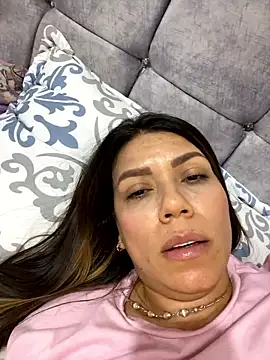 martina contreras online show from 01-12-26, 03:57