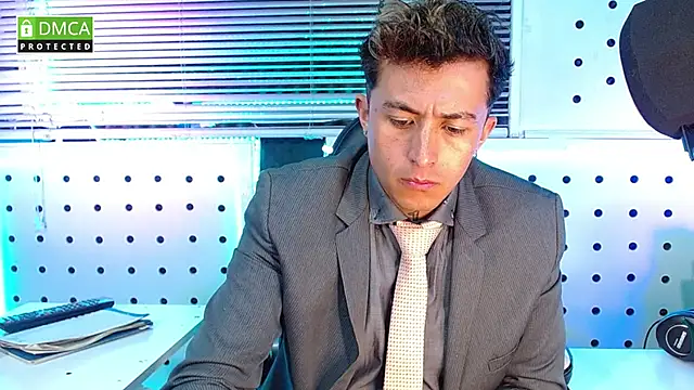 Darko0717 online show from 10-05-25, 01:13
