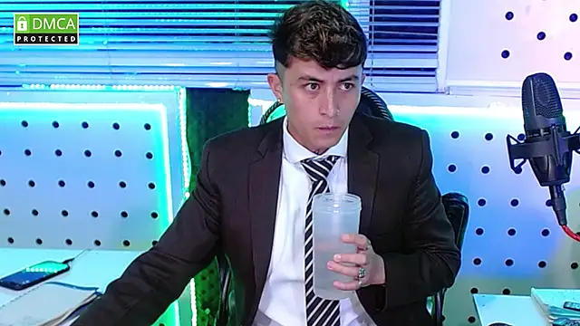 Darko0717 online show from 10-21-25, 01:32