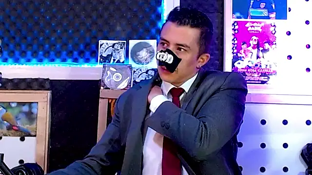 Darko0717 online show from 03-05-25, 04:13