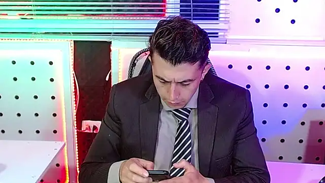 Darko0717 online show from 11-17-25, 01:48