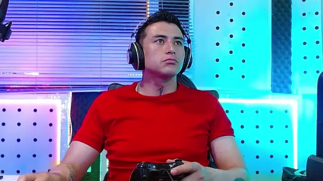 Snapshot of Darko0717 chatting on 03-25-26, 03:06 Darko0717 online show from 03-25-26, 03:06