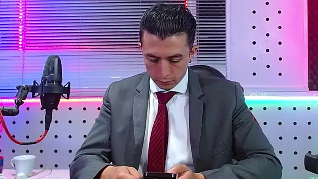 Snapshot of Darko0717 chatting on 04-27-26, 12:14 Darko0717 online show from 04-27-26, 12:14