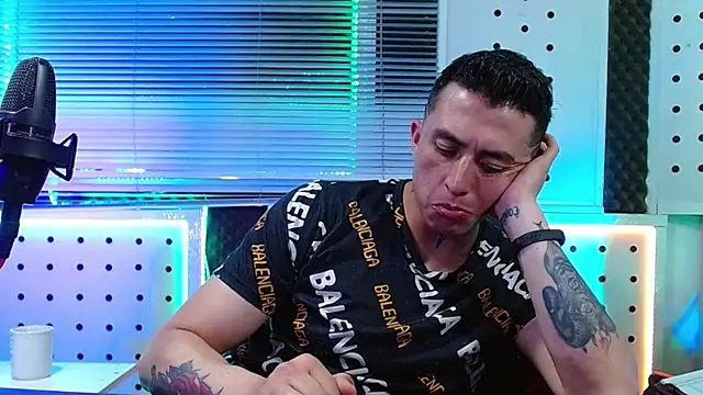 Snapshot of Darko0717 chatting on 04-13-26, 12:58 Darko0717 online show from 04-13-26, 12:58