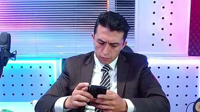 Snapshot of Darko0717 chatting on 04-30-26, 11:06 Darko0717 online show from 04-30-26, 11:06