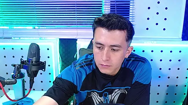 Darko0717 online show from 01-09-26, 04:14