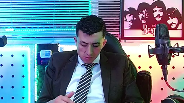 Snapshot of Darko0717 chatting on 07-26-26, 12:39 Darko0717 online show from 07-26-26, 12:39
