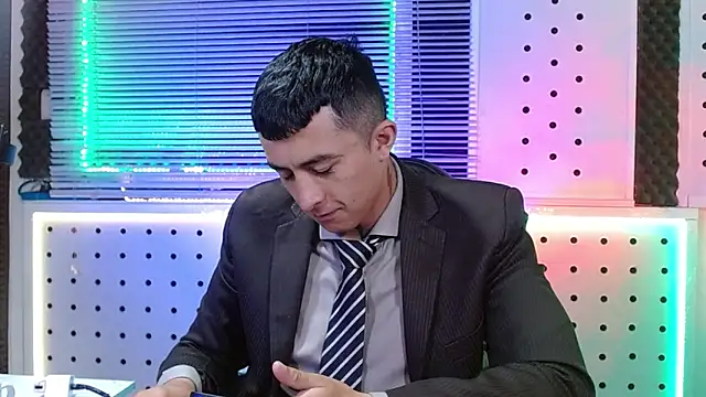 Snapshot of Darko0717 chatting on 03-02-26, 11:28 Darko0717 online show from 03-02-26, 11:28