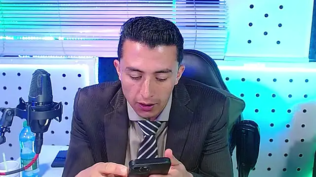 Snapshot of Darko0717 chatting on 02-02-26, 02:27 Darko0717 online show from 02-02-26, 02:27