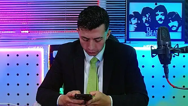 Snapshot of Darko0717 chatting on 07-26-26, 01:18 Darko0717 online show from 07-26-26, 01:18