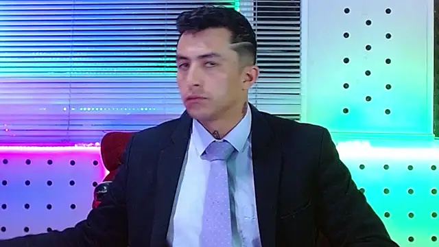Snapshot of Darko0717 chatting on 05-27-26, 10:33 Darko0717 online show from 05-27-26, 10:33