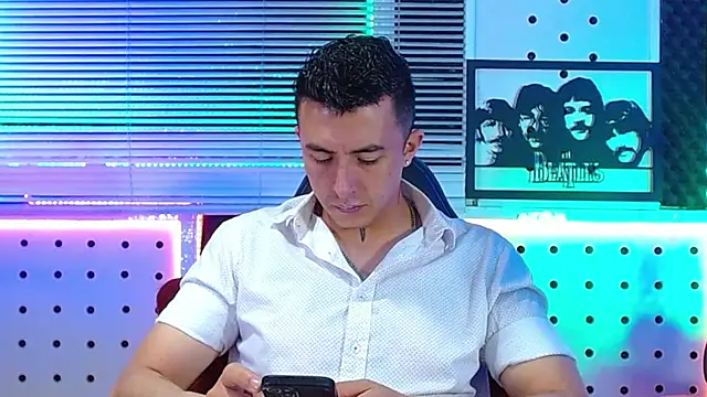 Snapshot of Darko0717 chatting on 07-01-26, 01:55 Darko0717 online show from 07-01-26, 01:55