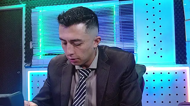 Snapshot of Darko0717 chatting on 02-20-26, 11:56 Darko0717 online show from 02-20-26, 11:56