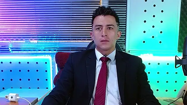 Snapshot of Darko0717 chatting on 06-06-26, 11:48 Darko0717 online show from 06-06-26, 11:48