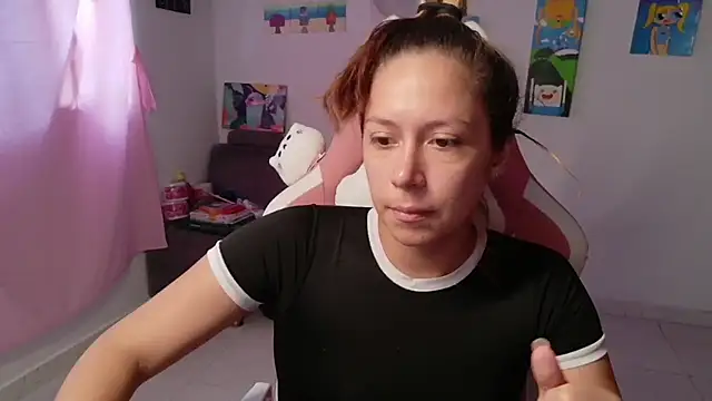 MommyMiaWs online show from 02-07-26, 04:37