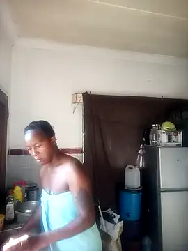 sluttylaura21 online show from 11-13-25, 05:22