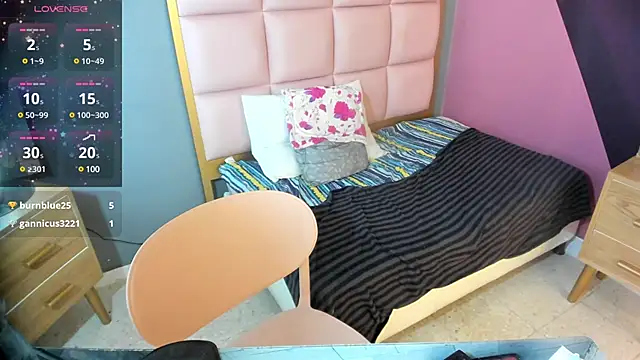 Snapshot of samanthaanderson_ chatting on 03-11-25, 03:14 samanthaanderson  online show from 03-11-25, 03:14