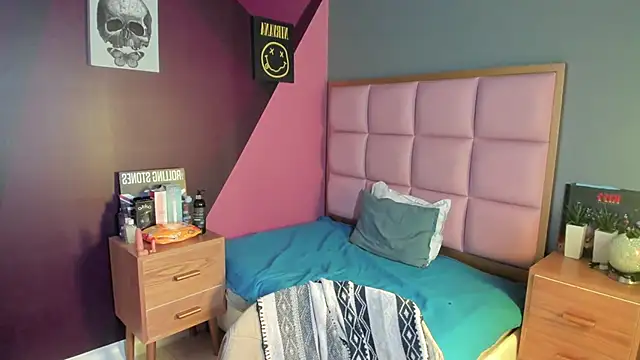 Snapshot of samanthaanderson_ chatting on 09-09-25, 08:40 samanthaanderson  online show from 09-09-25, 08:40