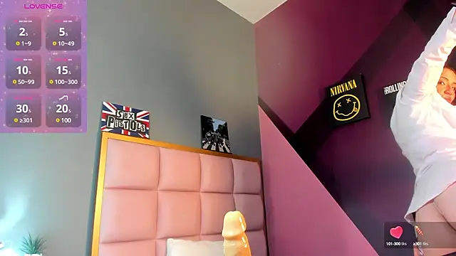 Snapshot of samanthaanderson_ chatting on 02-11-25, 08:31 samanthaanderson  online show from 02-11-25, 08:31