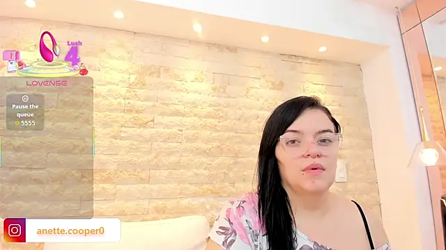 anette cooper online show from 12-03-25, 03:40