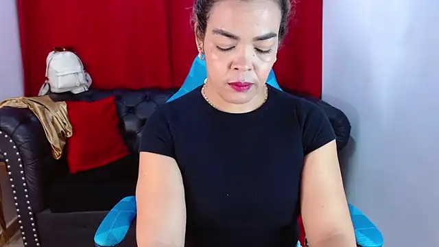 Abril Beltran  online show from 02-28-26, 06:07