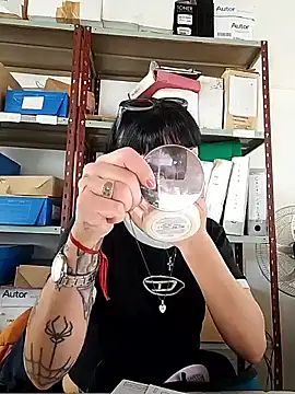 estefyzapata online show from 10-07-25, 08:43