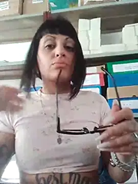 Snapshot of estefyzapata chatting on 03-05-26, 08:05 estefyzapata online show from 03-05-26, 08:05