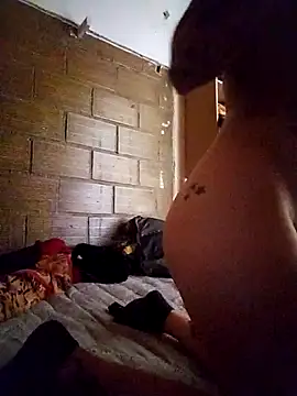 estefyzapata online show from 10-14-25, 08:09