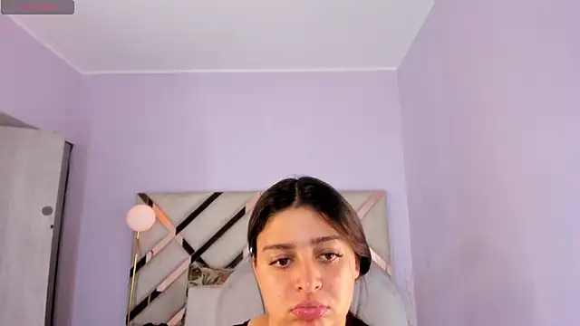 Snapshot of kylie_reyes chatting on 07-09-26, 07:35 kylie reyes online show from 07-09-26, 07:35