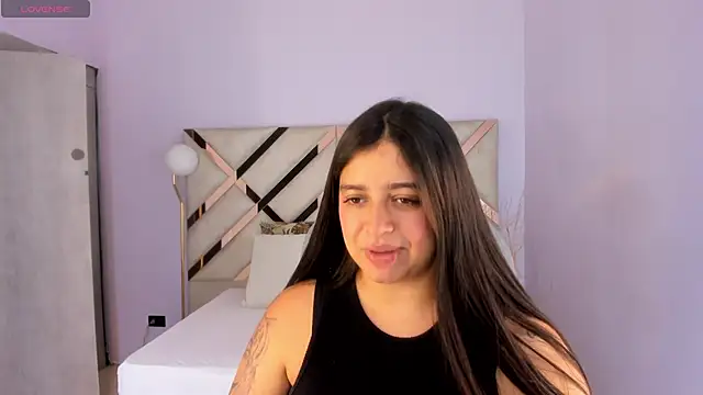 Snapshot of kylie_reyes chatting on 07-28-26, 07:39 kylie reyes online show from 07-28-26, 07:39