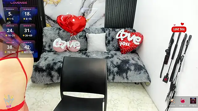 Snapshot of criss_21_ chatting on 02-14-26, 08:09 criss 21 online show from 02-14-26, 08:09