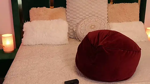 XeniaBlu online show from 12-22-25, 10:15