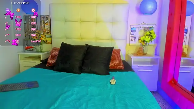 cinthya walker1 online show from 04-13-26, 02:21