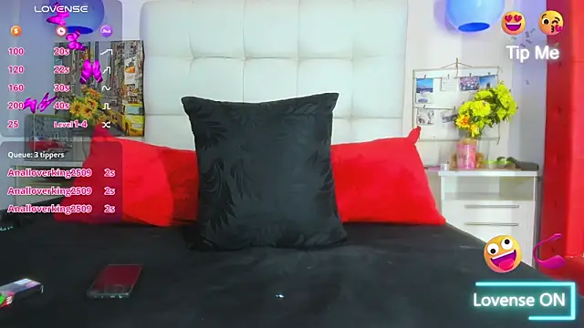 Snapshot of cinthya_walker1 chatting on 04-29-26, 05:30 cinthya walker1 online show from 04-29-26, 05:30