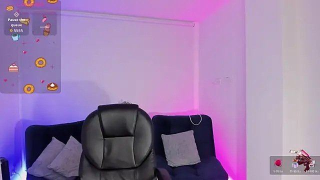 emilly smith 1 online show from 12-04-25, 11:42