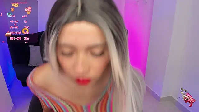 emilly smith 1 online show from 06-10-26, 07:20
