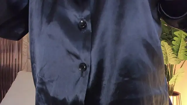 Snapshot of Gaia_Stone chatting on 04-16-26, 12:28 Gaia Stone online show from 04-16-26, 12:28