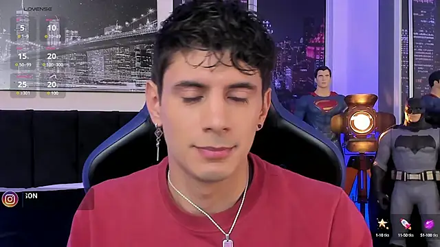 Snapshot of Jeick-Dawson chatting on 01-21-25, 01:29 Jeick-Dawson online show from 01-21-25, 01:29