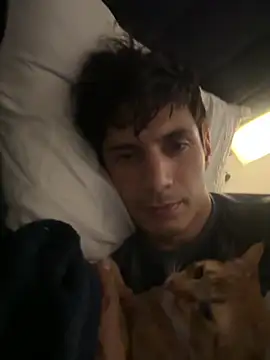 Snapshot of Jeick-Dawson chatting on 10-04-25, 02:02 Jeick-Dawson online show from 10-04-25, 02:02