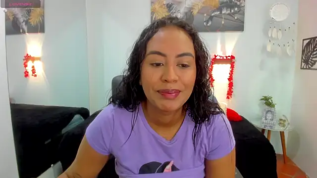 Snapshot of tracycum chatting on 02-17-25, 06:39 tracycum online show from 02-17-25, 06:39
