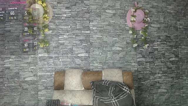 Danna Paolaa  online show from 10-18-25, 07:49